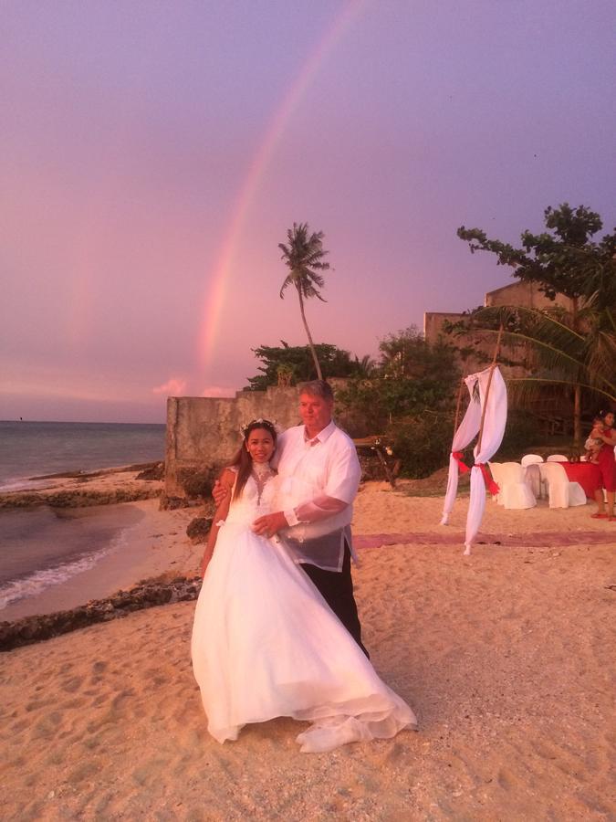 We Call It Rainbow Paradise Hotel Daanbantayan Ngoại thất bức ảnh